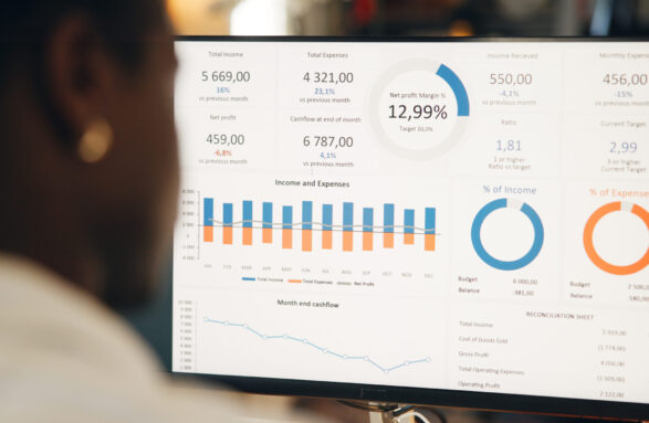 Analytics & Reporting Analytics & Reporting